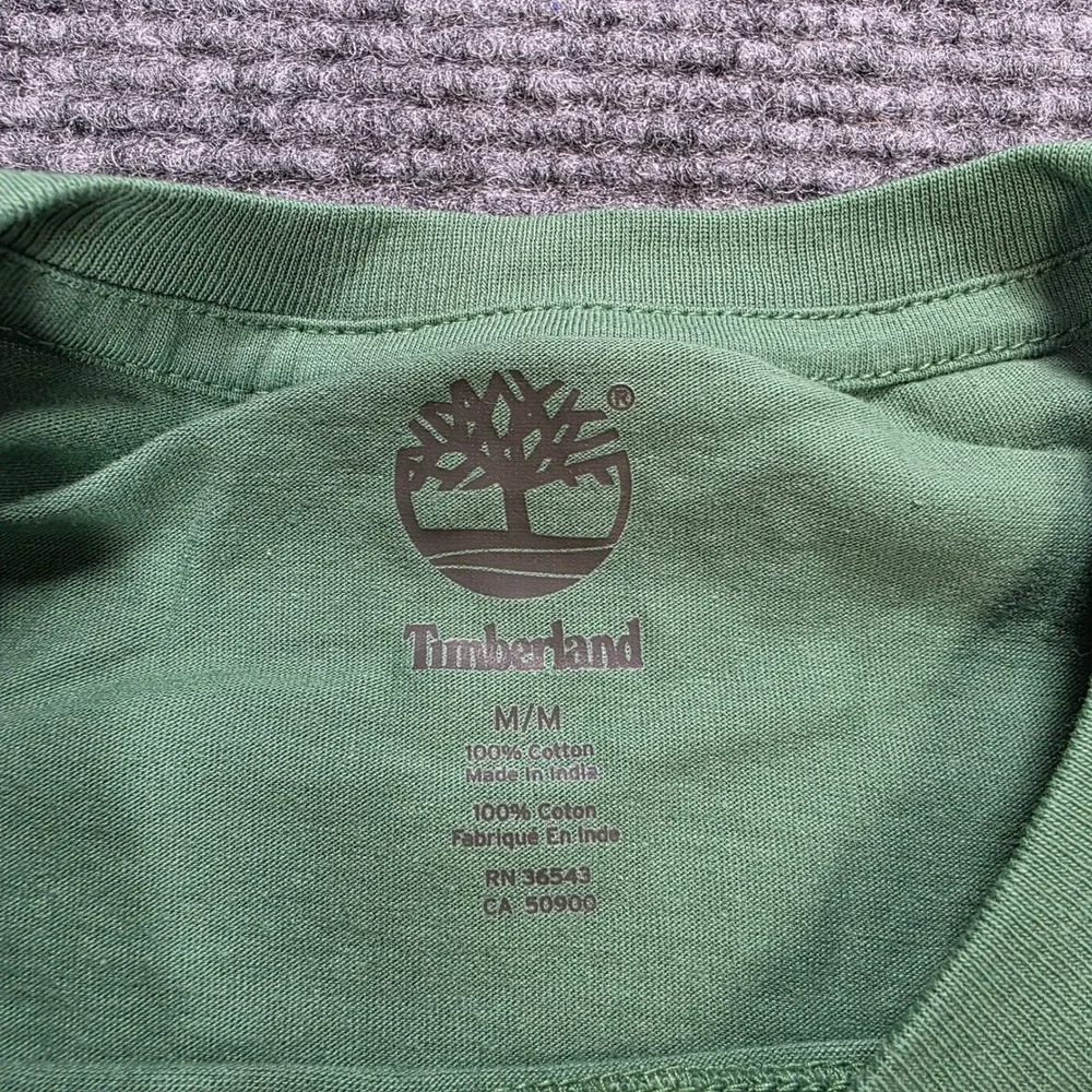 Timberland Graphic T Shirt Men's Size M Green Rugged and Durable Outdoors NWT
